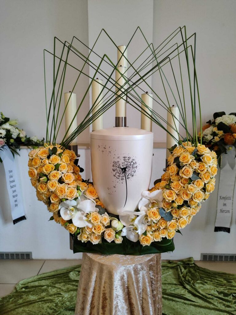 Trauerfloristik – Blumenhof Kerst Walschleben, Bild 5
