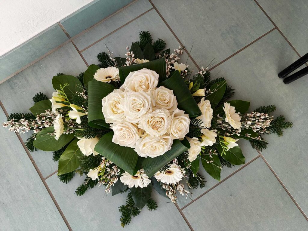 Trauerfloristik – Blumenhof Kerst Walschleben, Bild 13