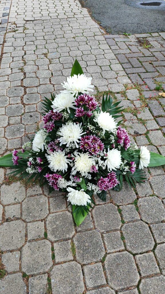 Trauerfloristik – Blumenhof Kerst Walschleben, Bild 21
